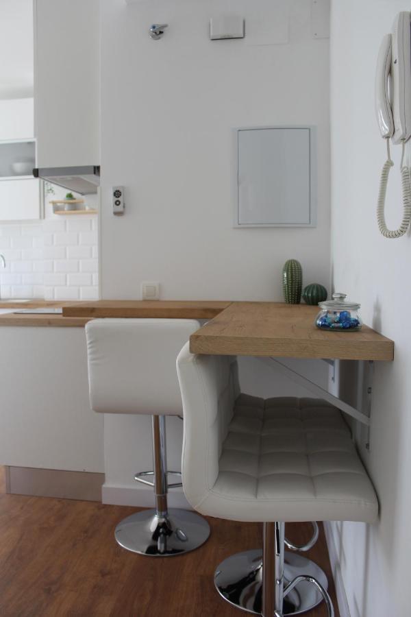 Beautiful Brand New 2 Bedroom Flat With Terrace Малага Экстерьер фото
